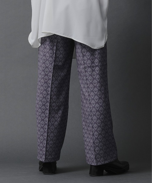 Ellno Loset（エルノロゼット）の「ダマスク柄ワイドストレートパンツ（その他パンツ・メンズ・グリーン/ダークパープル/グレー系その他・SMALL/MEDIUM/LARGE）」の19枚目の写真