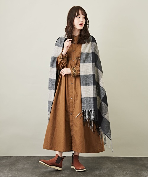 CUBE SUGAR（キューブシュガー）の「WEB限定チェック柄大判ストール（ストール/ショール・レディース・ブルー系その他/パープル系その他/レッド系その他/ブラウン系その他/ブラック系その他・M）」の6枚目の写真