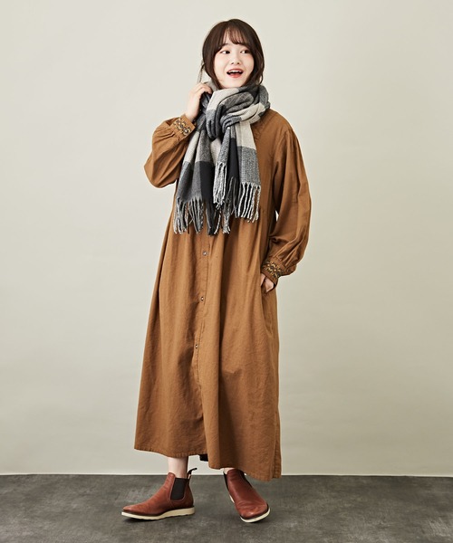 CUBE SUGAR（キューブシュガー）の「WEB限定チェック柄大判ストール（ストール/ショール・レディース・ブルー系その他/パープル系その他/レッド系その他/ブラウン系その他/ブラック系その他・M）」の7枚目の写真