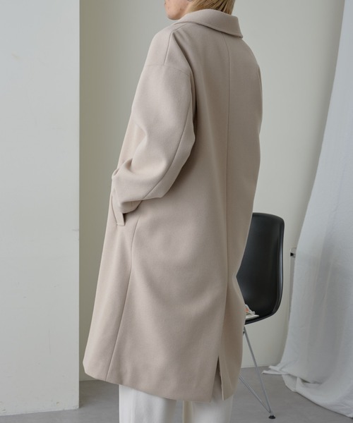 COLONY 2139(コロニートゥーワンスリーナイン)の「テックウールダブルブレストコート(チェスターコート・メンズ・ブラック/アイボリー/グレイッシュベージュ・MEDIUM/LARGE)」の13枚目の写真