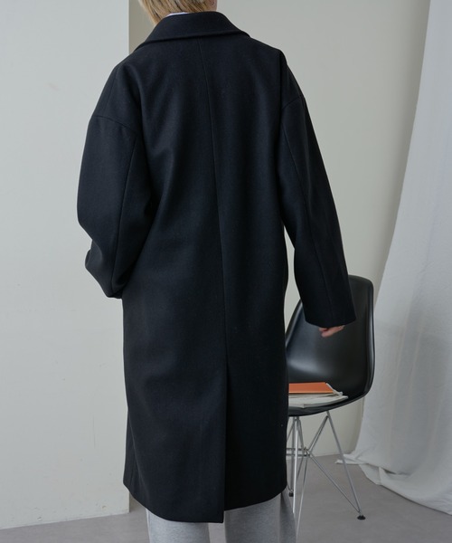 COLONY 2139(コロニートゥーワンスリーナイン)の「テックウールダブルブレストコート(チェスターコート・メンズ・ブラック/アイボリー/グレイッシュベージュ・MEDIUM/LARGE)」の19枚目の写真