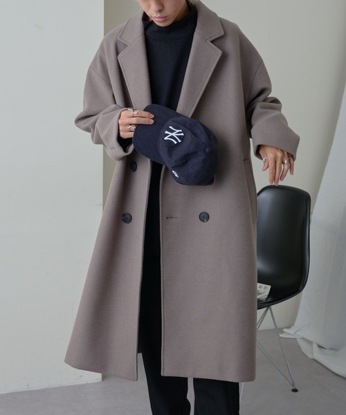 COLONY 2139(コロニートゥーワンスリーナイン)の「テックウールダブルブレストコート(チェスターコート・メンズ・ブラック/アイボリー/グレイッシュベージュ・MEDIUM/LARGE)」の21枚目の写真