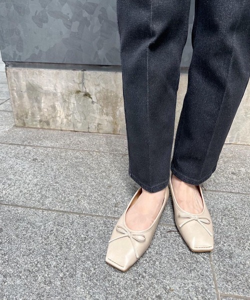 flower（フラワー）の「スクエアトゥバレエ（バレエシューズ・レディース・ベージュ/ブラウン・6/8/7/5）」の21枚目の写真