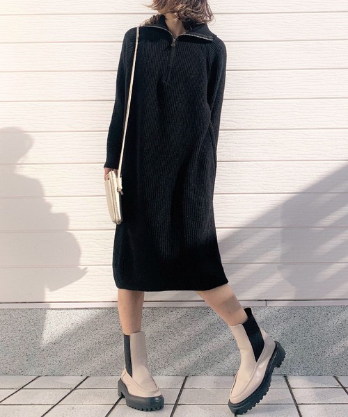 Q（キュー）の「ハーフジップニットワンピース（ワンピース・レディース・ブラック/ブラック系その他・MEDIUM）」の2枚目の写真