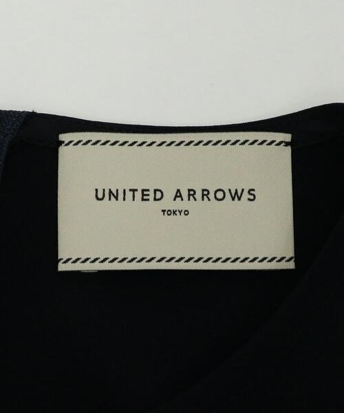 UNITED ARROWS(ユナイテッドアローズ)の「FEEL FREE フレア ワンピース(ワンピース・レディース・ブラック/ネイビー・36/38)」の17枚目の写真