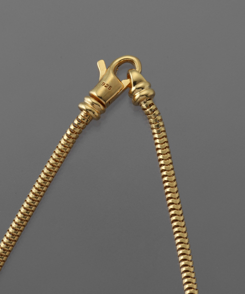 TOM WOOD(トムウッド)の「【TOMWOOD / トムウッド】SNAKE BRACELET SLIM GOLD(ブレスレット・メンズ・ゴールド・7)」の2枚目の写真