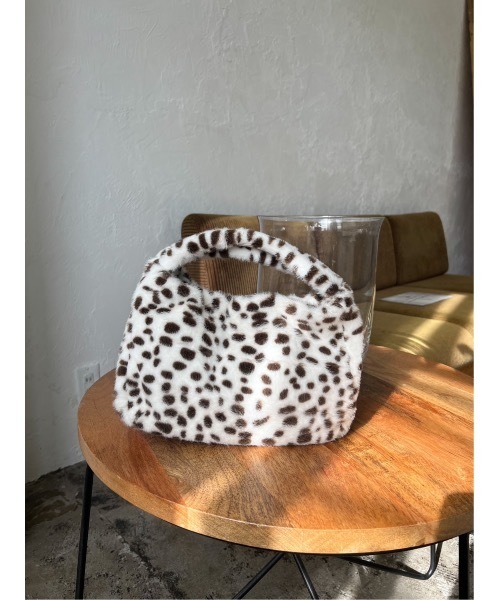 JUMELLE（ジュメロ）の「もこもこBAG（ハンドバッグ・レディース・アイボリー・FREE）」の2枚目の写真