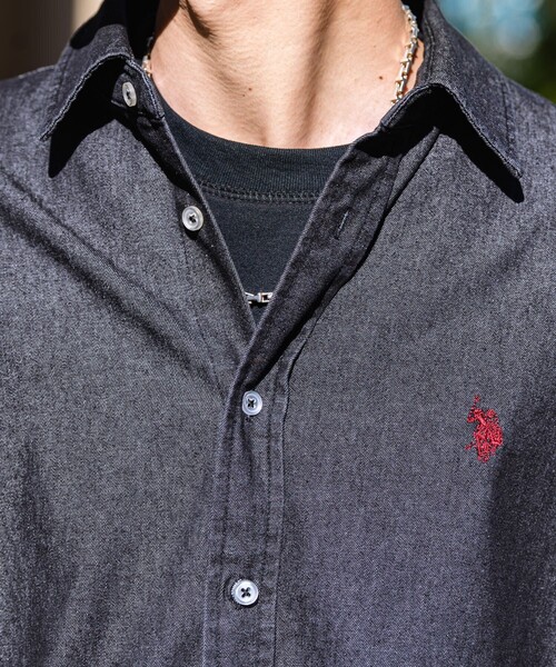 U.S. POLO ASSN.（ユーエスポロアッスン）の「U.S. POLO ASSN./ユーエスポロアッスン　別注レギュラーカラーデニムシャツ/ビッグシャツ/ユニセックス（シャツ/ブラウス・メンズ・サックスブルー/チャコールグレー/ブルー・SMALL/MEDIUM/LARGE）」の9枚目の写真