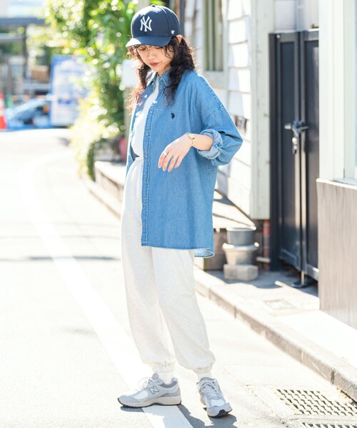 U.S. POLO ASSN.（ユーエスポロアッスン）の「U.S. POLO ASSN./ユーエスポロアッスン　別注レギュラーカラーデニムシャツ/ビッグシャツ/ユニセックス（シャツ/ブラウス・メンズ・サックスブルー/チャコールグレー/ブルー・SMALL/MEDIUM/LARGE）」の13枚目の写真