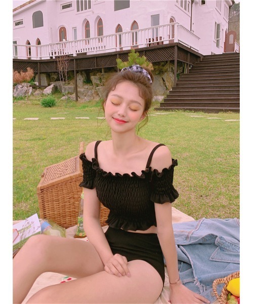 Ritzy（リッツィー）の「オフショルダーシャーリングデザインハイウエストビキニ 水着（水着・レディース・ブラック/グリーン/ブラウン・M/L/XL）」の17枚目の写真