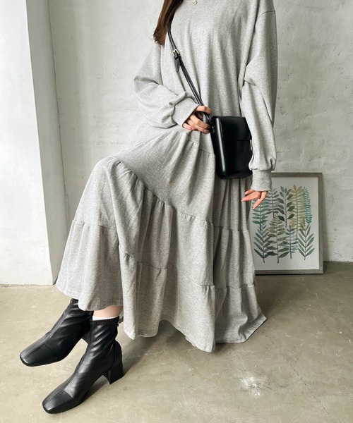 SallyLunn(サリーラン)の「フェイクレザーショートブーツ(ブーツ・レディース・アイボリー/ブラック/ベージュ・SMALL/MEDIUM/LARGE)」の12枚目の写真