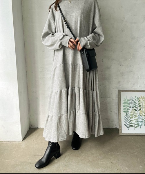 SallyLunn(サリーラン)の「フェイクレザーショートブーツ(ブーツ・レディース・アイボリー/ブラック/ベージュ・SMALL/MEDIUM/LARGE)」の11枚目の写真
