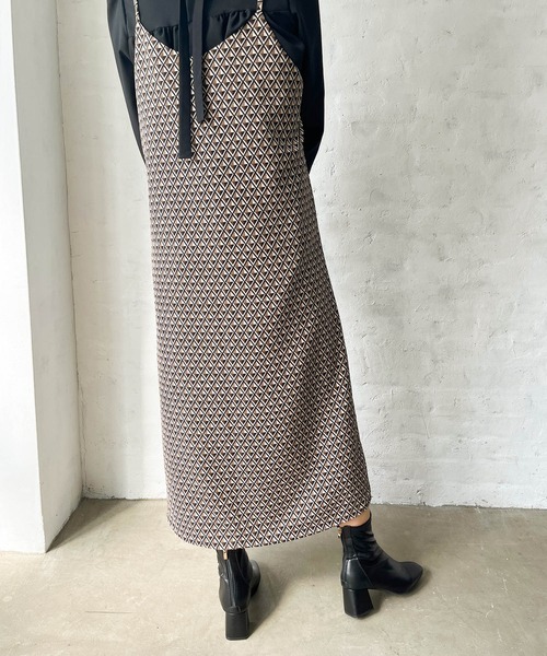 SallyLunn(サリーラン)の「フェイクレザーショートブーツ(ブーツ・レディース・アイボリー/ブラック/ベージュ・SMALL/MEDIUM/LARGE)」の9枚目の写真