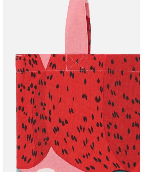 marimekko（マリメッコ）の「Mansikkavuoret / bag 33X34（トートバッグ・レディース・レッド・FREE）」の6枚目の写真
