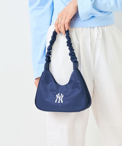 FREAK'S STORE（フリークスストア）の「MLB × FREAK'S STORE/エムエルビー/メジャーリーグベースボール 別注MLBギャザーハンドルバッグ（ハンドバッグ・レディース・ネイビー/ナチュラル/ブラック・ONE SIZE）」の9枚目の写真