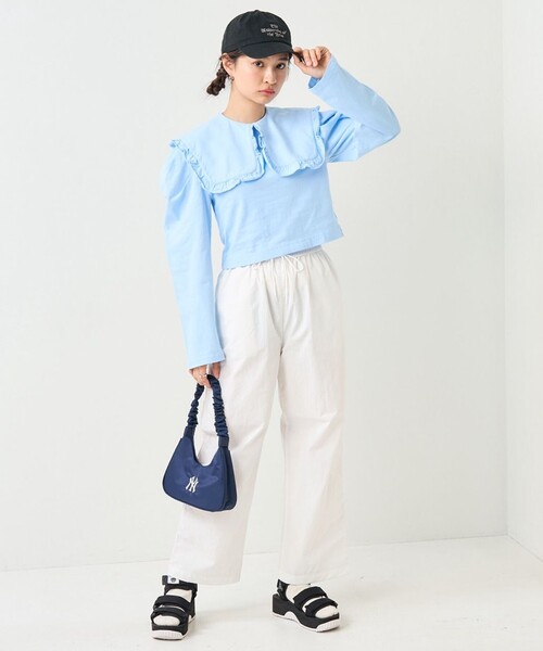 FREAK'S STORE（フリークスストア）の「MLB × FREAK'S STORE/エムエルビー/メジャーリーグベースボール 別注MLBギャザーハンドルバッグ（ハンドバッグ・レディース・ネイビー/ナチュラル/ブラック・ONE SIZE）」の7枚目の写真