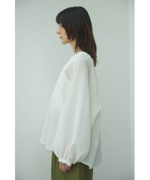 BLACK BY MOUSSY(ブラックバイマウジー)の「volume round hem shirt(ボリュームラウンドヘムシャツ)(シャツ/ブラウス・レディース・ホワイト/ブラック/ターコイズブルー・FREE)」の17枚目の写真