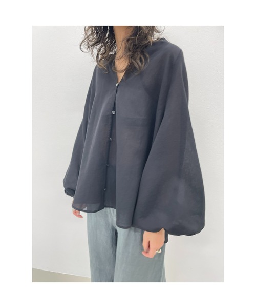 BLACK BY MOUSSY(ブラックバイマウジー)の「volume round hem shirt(ボリュームラウンドヘムシャツ)(シャツ/ブラウス・レディース・ホワイト/ブラック/ターコイズブルー・FREE)」の14枚目の写真