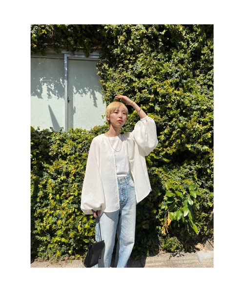 BLACK BY MOUSSY(ブラックバイマウジー)の「volume round hem shirt(ボリュームラウンドヘムシャツ)(シャツ/ブラウス・レディース・ホワイト/ブラック/ターコイズブルー・FREE)」の5枚目の写真