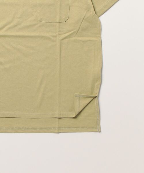 spiritoso(スピリトーゾ)の「spiritoso ポケット付き Uネック Tシャツ(無地)(Tシャツ/カットソー・レディース・グレイッシュベージュ/オフホワイト/ブルー/グリーン/チャコール・M)」の6枚目の写真
