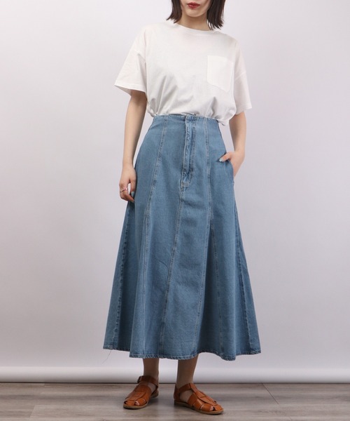 spiritoso(スピリトーゾ)の「spiritoso ポケット付き Uネック Tシャツ(無地)(Tシャツ/カットソー・レディース・グレイッシュベージュ/オフホワイト/ブルー/グリーン/チャコール・M)」の17枚目の写真