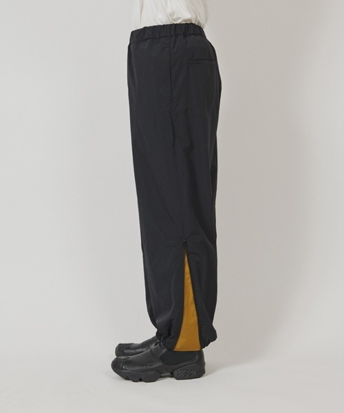 DIGAWEL（ディガウェル）の「Side zip Nylon Pants（その他パンツ