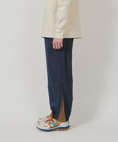 DIGAWEL（ディガウェル）の「Side zip Nylon Pants（その他パンツ