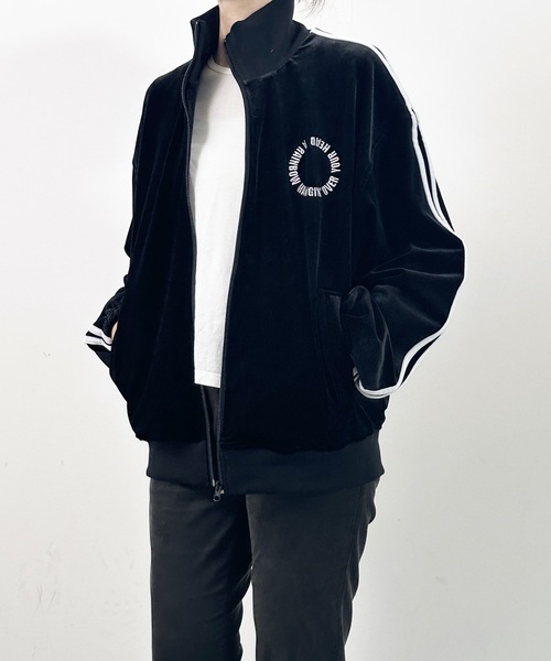 COMMON WARE（コモンウェアー）の「COMMONWARE:ベロア 2ライントラックジャケット（ジャージ・レディース・ダークブルー/ブラック/ブラウン・M/L/XL）」の19枚目の写真