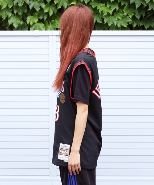Mitchell&Ness（ミッチェル&ネス）の「Mitchell&Ness/ミッチェル&ネス NBA Swingman 76ers Allen Iverson Road Jersey チームジャージ タンクトップ（タンクトップ・メンズ・ブラック・M/L）」の9枚目の写真
