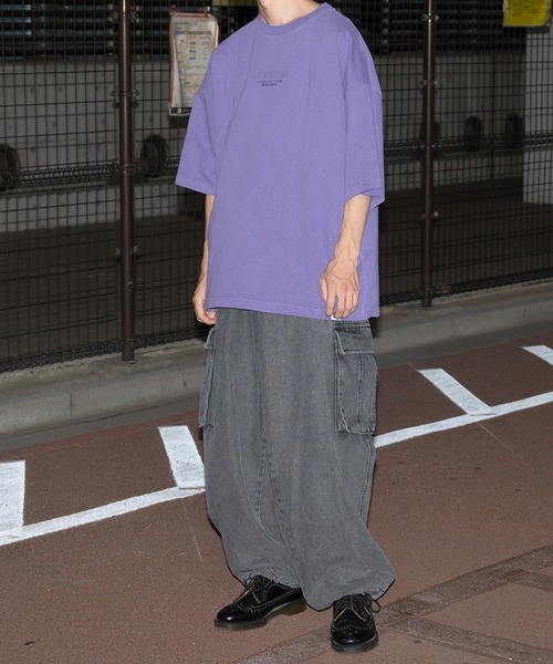 Perushu（ペルーシュ）の「立体エンボスデザインピグメントTシャツ（Tシャツ/カットソー・メンズ・パープル/ブラック・MEDIUM/LARGE）」の13枚目の写真