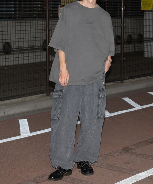 Perushu（ペルーシュ）の「立体エンボスデザインピグメントTシャツ（Tシャツ/カットソー・メンズ・パープル/ブラック・MEDIUM/LARGE）」の3枚目の写真