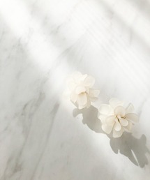 TIMELESS&THREE | クリアフラワーピアス(ピアス(両耳用))