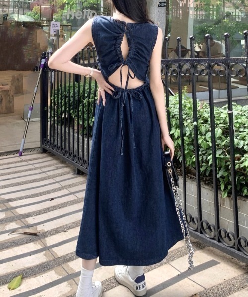LADY LIKE（レディライク）の「バックリボン肌見せデニムワンピース