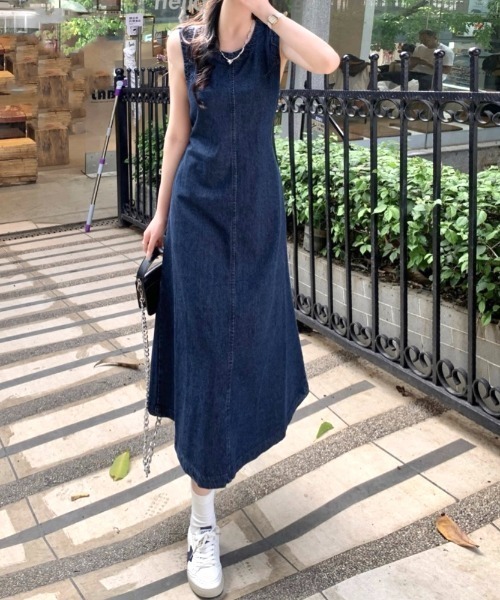 LADY LIKE（レディライク）の「バックリボン肌見せデニムワンピース