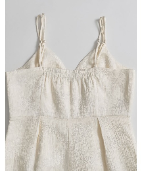 Re:EDIT（リエディ）の「[MEISM by Re:EDIT][低身長/高身長サイズ有]ジャガードフラワー柄キャミオールインワン（つなぎ/オールインワン・レディース・ブラック/ホワイト・SHORT/MEDIUM/TALL/LARGE）」の5枚目の写真