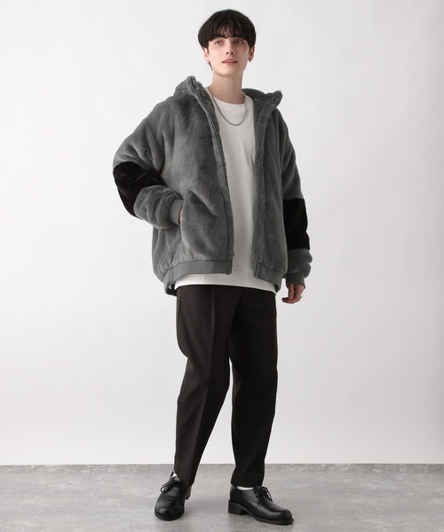 RAGEBLUE（レイジブルー）の「Smooth fake fur stand hood blouson/スムースフェイクファースタンドフードブルゾン（ブルゾン・メンズ・ホワイト系/ブラック×ホワイト/ブラック系その他/グレー系・MEDIUM/LARGE）」の6枚目の写真