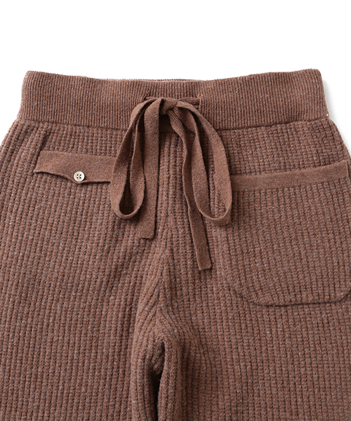 Ray BEAMS（レイビームス）の「RBS / ワッフル編み ニットパンツ（その他パンツ・レディース・オフホワイト/ライトブラウン・0/1）」の5枚目の写真