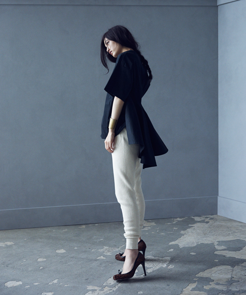 Ray BEAMS（レイビームス）の「RBS / ワッフル編み ニットパンツ（その他パンツ・レディース・オフホワイト/ライトブラウン・0/1）」の10枚目の写真