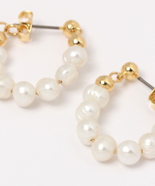 LEPSIM（レプシィム）の「【jours heureux】淡水パールフープピアス　979713（ピアス（両耳用）・レディース・ゴールド・ONE SIZE）」の3枚目の写真
