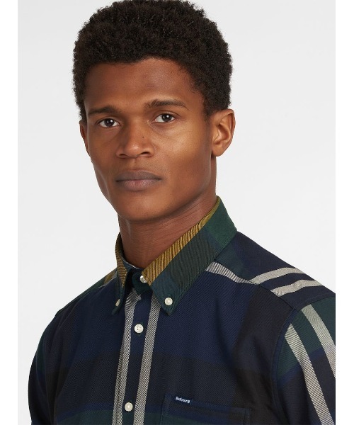 Barbour（バブアー）の「Dunoon タータンチェック ボタンダウン シャツ（テーラードフィット）（シャツ/ブラウス・メンズ・ダークグレー/カーキ/ダークグリーン/グリーン/ライトグレー・S/M/L/XL/XXL/SMALL）」の17枚目の写真