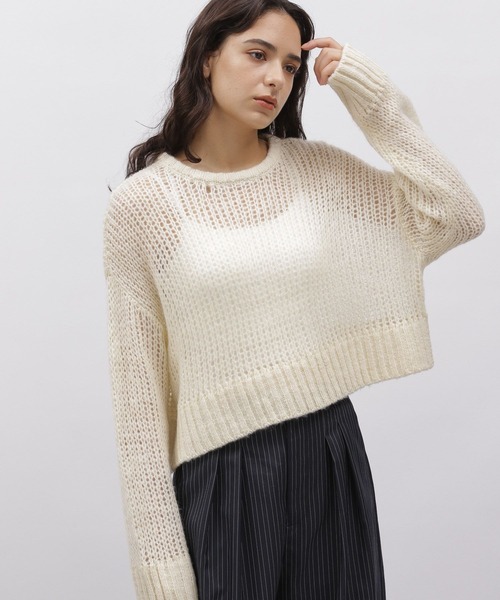 LAKOLE(ラコレ)の「モヘヤタッチクロップドニット / 977452(ニット/セーター・レディース・オフホワイト/グレー/ネイビー・SMALL/MEDIUM)」の1枚目の写真