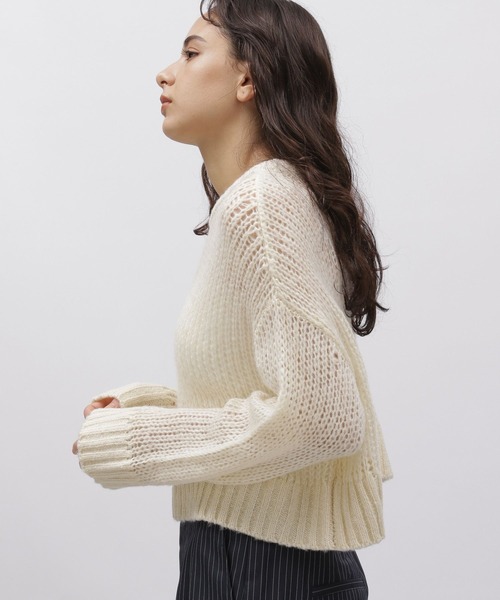 LAKOLE(ラコレ)の「モヘヤタッチクロップドニット / 977452(ニット/セーター・レディース・オフホワイト/グレー/ネイビー・SMALL/MEDIUM)」の6枚目の写真