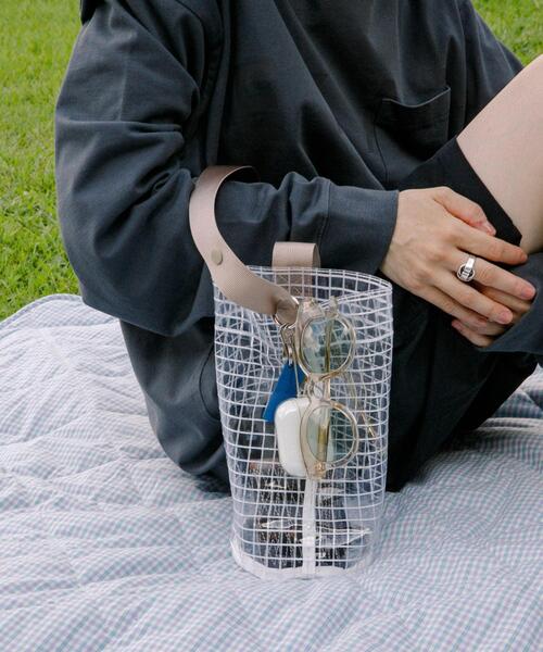 EKAL(エカル)の「TINY GARDEN PRODUCTS プレイフル ワインバッグ(ハンドバッグ・レディース・ベージュ系その他/オレンジ系その他・ONE)」の2枚目の写真