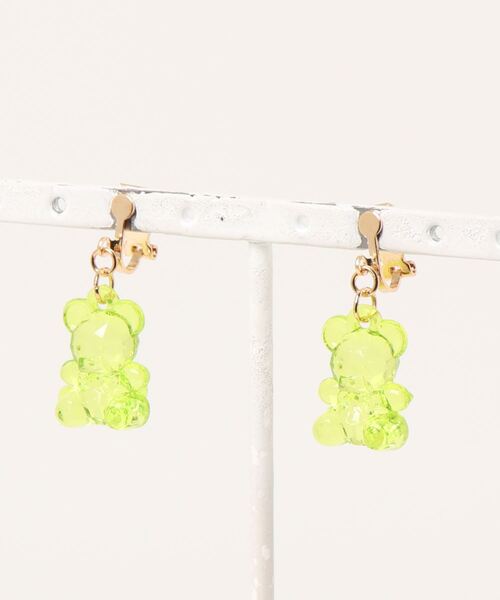 tone（トーン）の「【charme by pimo 】くま　イヤリング　キッズアクセサリー(MA)（イヤリング・レディース・イエロー/グリーン/ブルー/グリーン系その他2/パープル/イエロー系その他2/オレンジ系その他2/オレンジ/ピンク/ブルー系その他2/グリーン系その他/ピンク系その他2/パープル系その他2/ピンク系3・FREE）」の3枚目の写真
