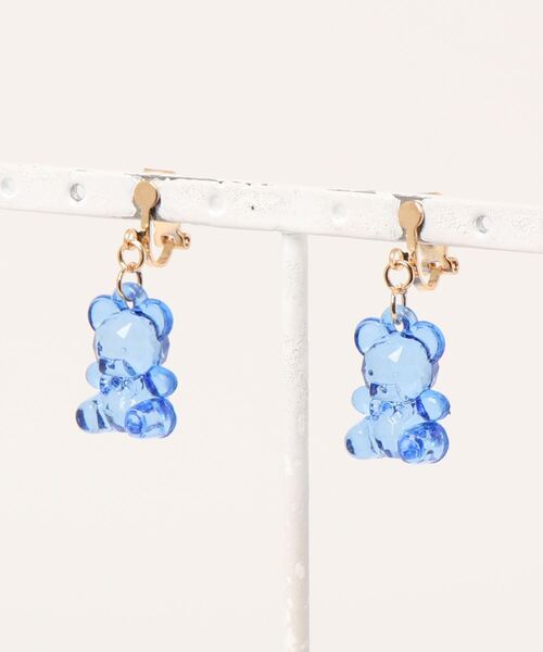 tone（トーン）の「【charme by pimo 】くま　イヤリング　キッズアクセサリー(MA)（イヤリング・レディース・イエロー/グリーン/ブルー/グリーン系その他2/パープル/イエロー系その他2/オレンジ系その他2/オレンジ/ピンク/ブルー系その他2/グリーン系その他/ピンク系その他2/パープル系その他2/ピンク系3・FREE）」の5枚目の写真