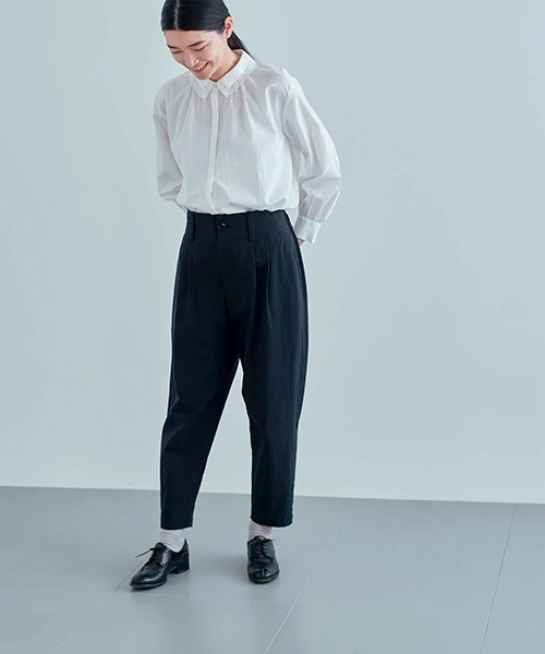 HAU(ハウ)の「パンツ tidy(スラックス・レディース・ブラック/ネイビー・MEDIUM/SMALL)」の18枚目の写真
