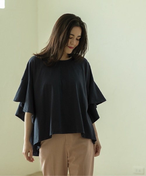 OPAQUE.CLIP（オペークドットクリップ）の「◆フリルフレアトップス【洗濯機洗い可】（Tシャツ/カットソー・レディース・ネイビー/ベージュ/ブラック/オフホワイト/レッド/ワインレッド・00）」の8枚目の写真