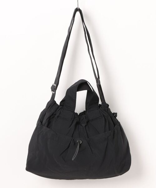 and it_（アンドイット）の「ドローストリングショルダー（ショルダーバッグ・レディース・アイボリー/ブルー/グリーン/パープル/イエロー/ブラック・FREE）」の3枚目の写真