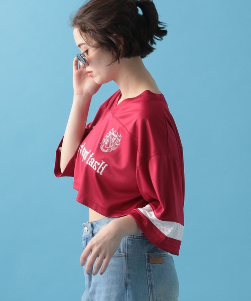 PBLIM(ページボーイリム)の「PBLIM/ユニフォームVネックT(Tシャツ/カットソー・レディース・ブラック/レッド・SMALL/MEDIUM)」の17枚目の写真