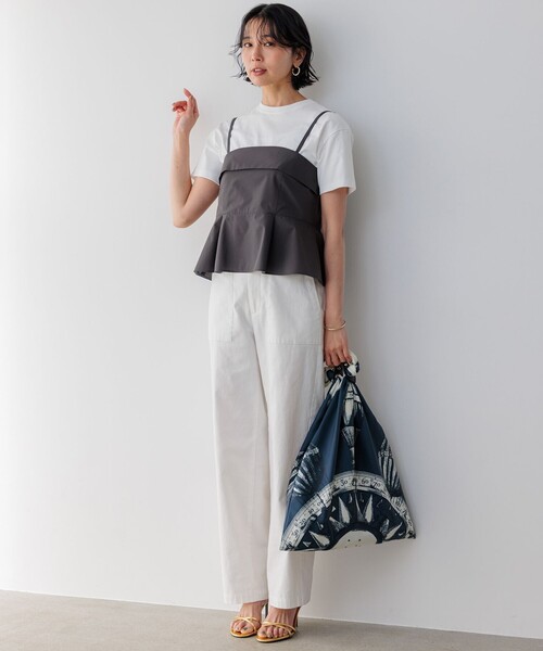 23区(ニジュウサンク)の「【洗える】スビンギザ クロップド Tシャツ(Tシャツ/カットソー・レディース・ホワイト系/カーキ系/ブラック系・38)」の9枚目の写真